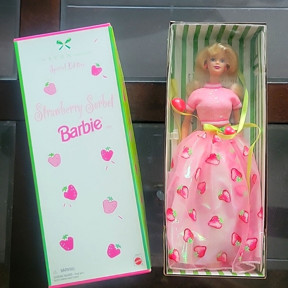 Avon Exclusive Strawberry Sorbet Barbie